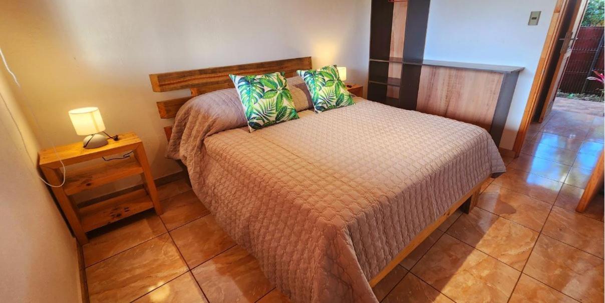 Apartamentos Tupuna Lodge 汉格罗阿 外观 照片