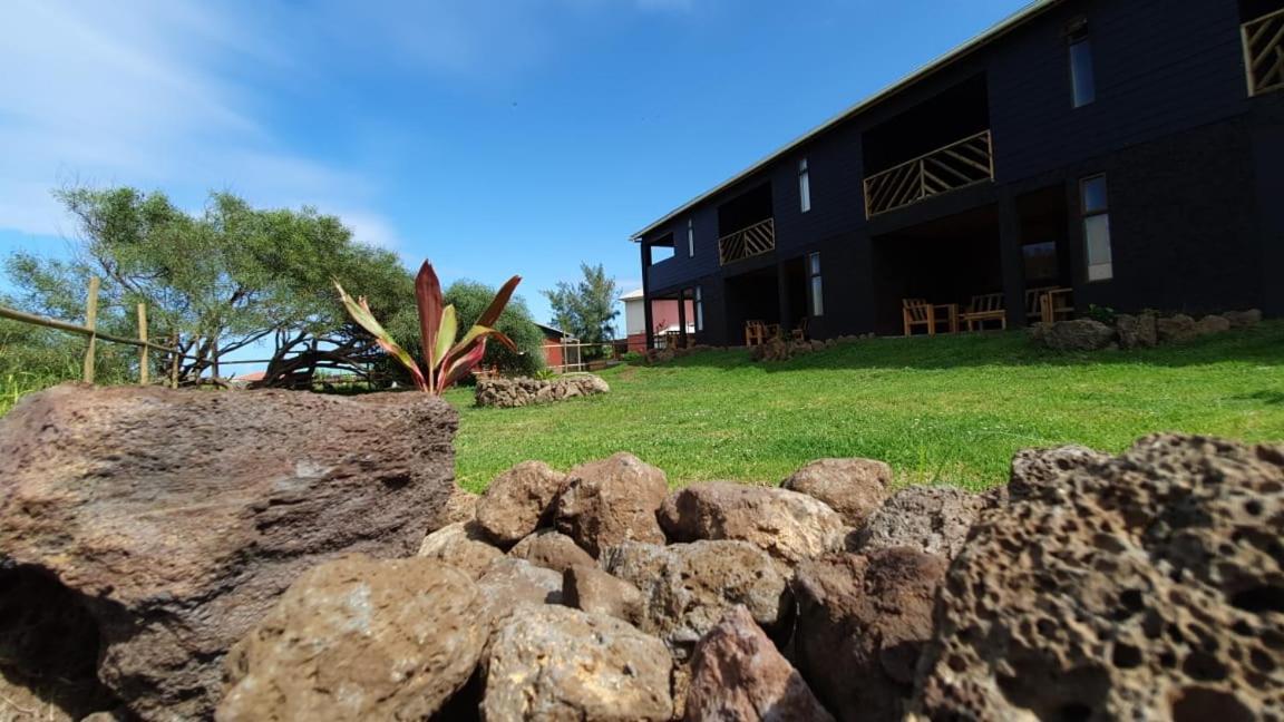 Apartamentos Tupuna Lodge 汉格罗阿 外观 照片