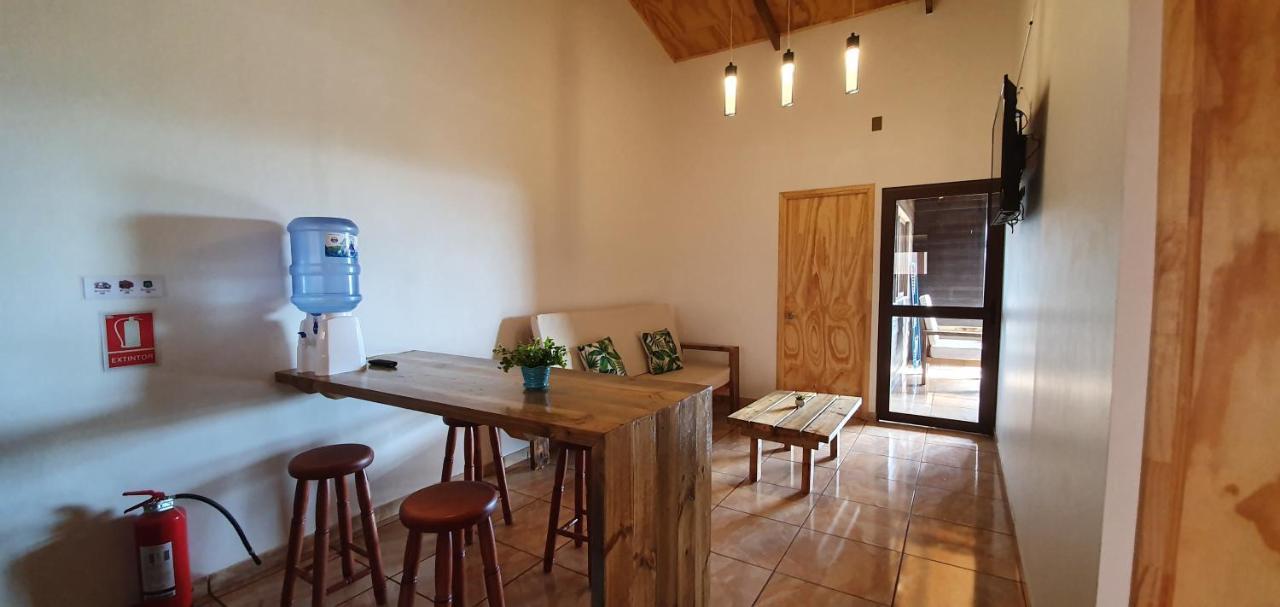 Apartamentos Tupuna Lodge 汉格罗阿 外观 照片